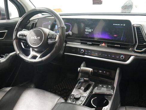 Used 2023 Kia Sportage EX image 18