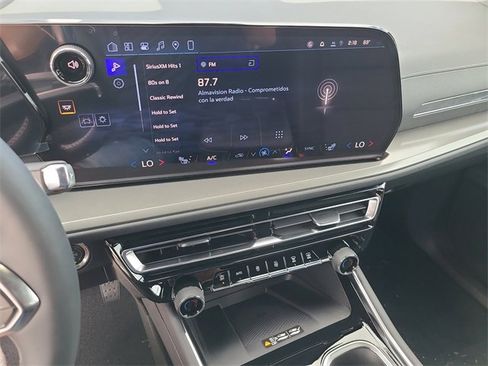 New 2026 Chevrolet Traverse LT w/ Midnight/Sport Edition image 31