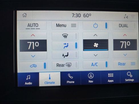Used 2020 Ford Expedition XLT w/ Equipment Group 202A AWD/4WD image 46