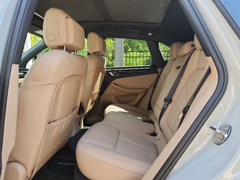 New 2026 Porsche Macan image 41