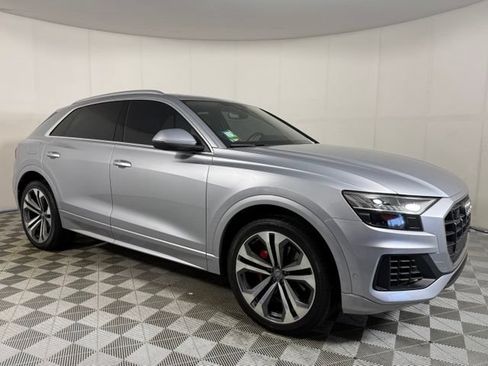 Used 2019 Audi Q8 Prestige AWD/4WD image 14