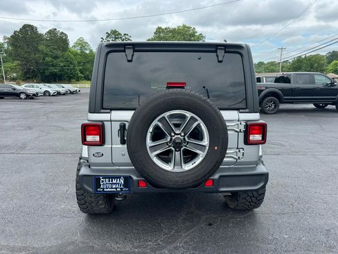 Used 2020 Jeep Wrangler Unlimited Sahara AWD/4WD image 7
