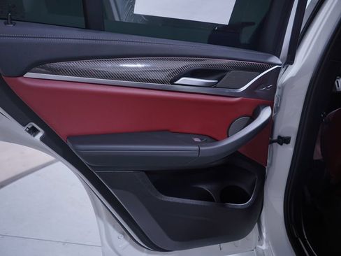 Used 2023 BMW X4 M40i w/ Premium Package image 15