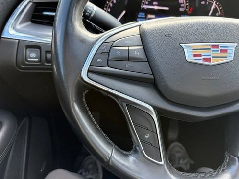 Used 2018 Cadillac XT5 Luxury FWD image 21