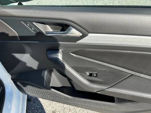 Certified 2026 Volkswagen Jetta Sport FWD image 31