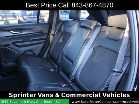 Used 2023 Jeep Grand Cherokee Altitude AWD/4WD image 31