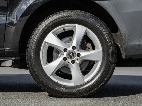 Used 2018 Mercedes-Benz Metris Passenger image 14