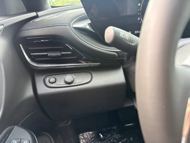 New 2026 Buick Envista Sport Touring w/ Convenience I Package FWD image 20