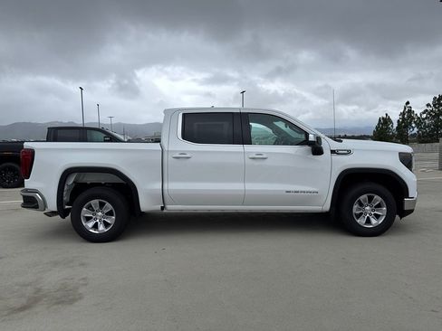 Used 2026 GMC Sierra 1500 SLE image 8