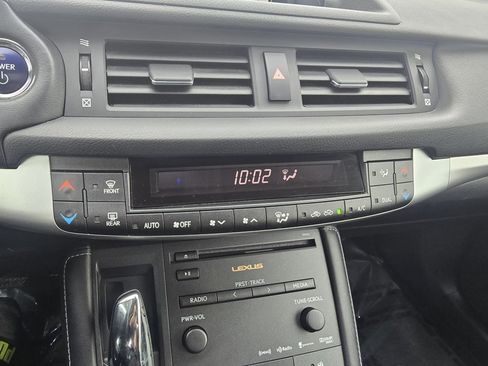 Used 2013 Lexus CT 200h 200h image 24