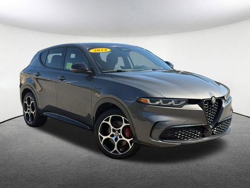 Used 2024 Alfa Romeo Tonale Veloce AWD/4WD image 2