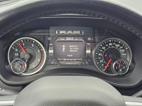 Used 2022 RAM 3500 Big Horn w/ Night Edition AWD/4WD image 18