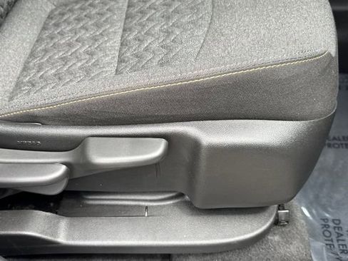Used 2024 Chevrolet Equinox LT AWD/4WD image 23