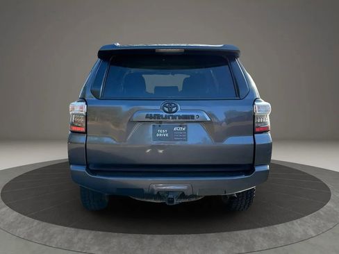 Used 2018 Toyota 4Runner SR5 image 5