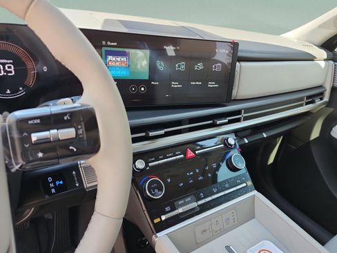 New 2026 Hyundai Santa Fe SEL FWD image 11