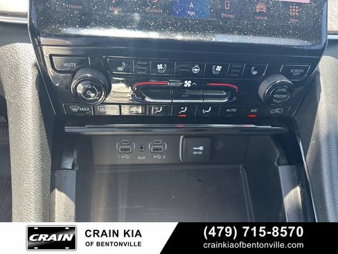 Used 2023 Jeep Grand Cherokee L Limited w/ Luxury Tech Group II AWD/4WD image 24