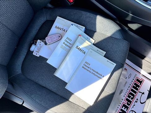 Used 2023 Hyundai Santa Fe SEL image 11