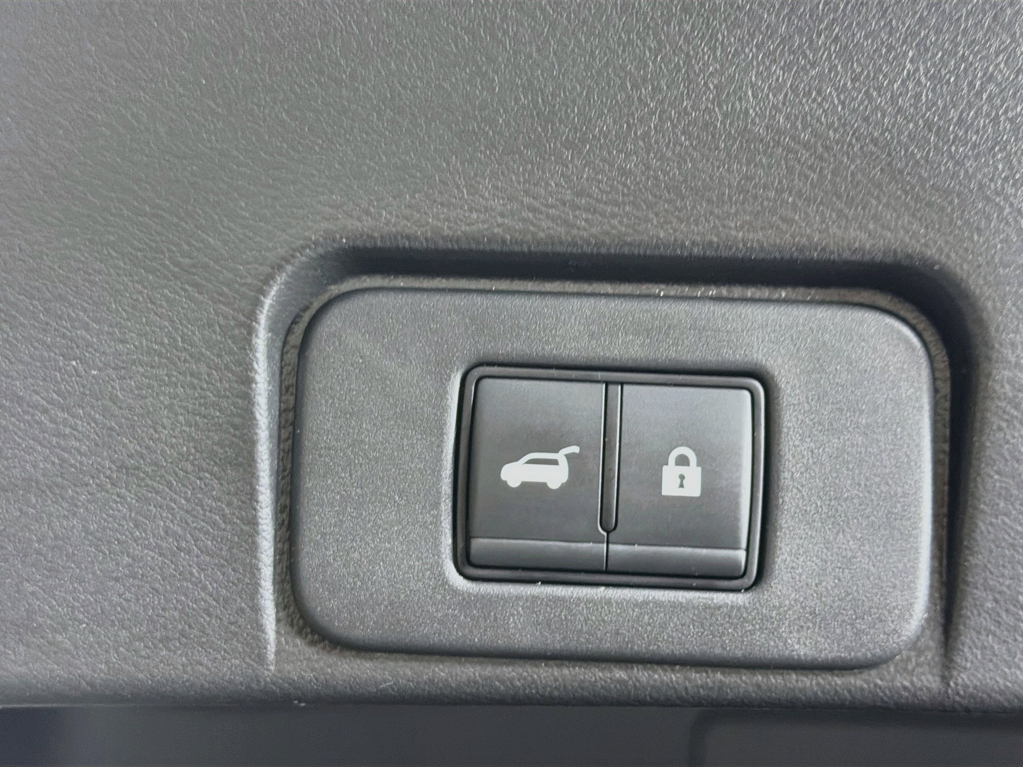 Used 2023 Nissan Rogue SL w/ SL Premium Package FWD image 30