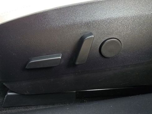 Used 2018 Tesla Model 3 Long Range image 16