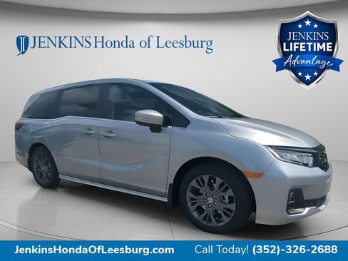 New 2026 Honda Odyssey Touring image 1