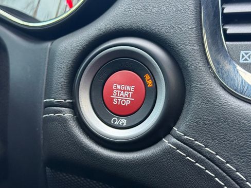 Used 2018 Dodge Durango SRT w/ SRT Interior Appearance Group image 30