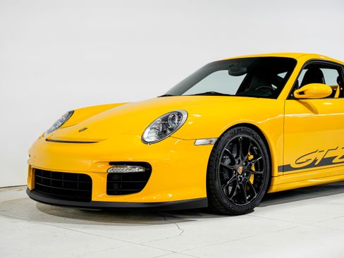 Used 2008 Porsche 911 GT2 RWD image 23