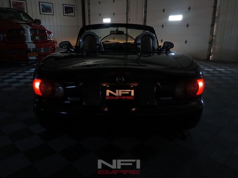 Used 1999 MAZDA MX-5 Miata RWD image 66