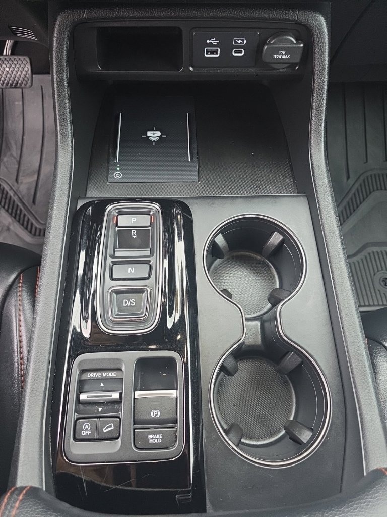 Used 2025 Honda Pilot TrailSport image 16