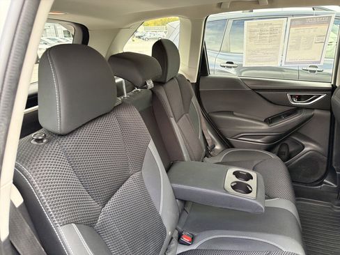 Used 2019 Subaru Forester Premium image 44