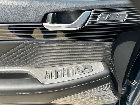 Used 2025 Hyundai Palisade Calligraphy image 21