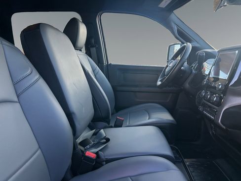 New 2026 RAM 3500 Big Horn AWD/4WD image 15