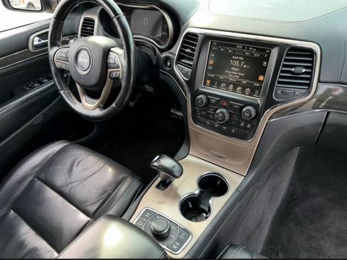 Used 2015 Jeep Grand Cherokee Overland w/ Advanced Technology Group AWD/4WD image 9