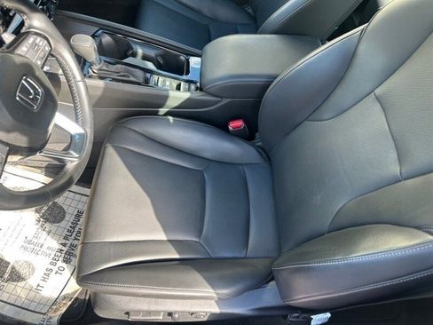 Used 2023 Honda Accord Hybrid Touring image 14