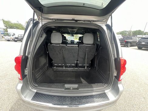 Used 2019 Dodge Grand Caravan GT image 24