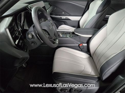 New 2026 Lexus TX 500h AWD image 10