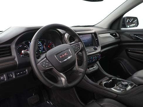 Used 2023 GMC Acadia AT4 w/ Technology Package AWD/4WD image 29