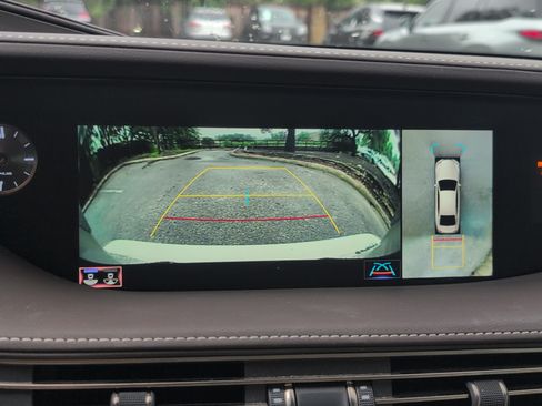 Used 2019 Lexus LS 500h RWD image 12