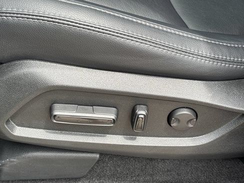 Used 2023 Honda Pilot Touring image 27