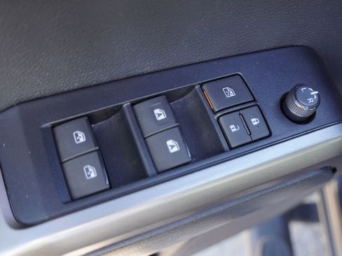 Used 2023 Toyota Tacoma SR5 image 21