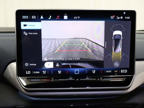 New 2025 Volkswagen ID.4 Pro S image 9