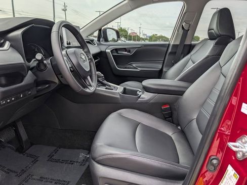 Used 2025 Toyota RAV4 XLE Premium w/ Weather Package AWD/4WD image 25