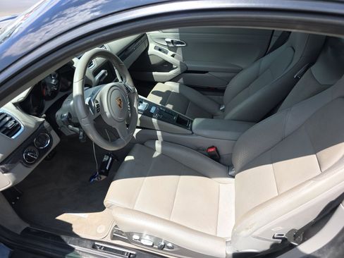 Used 2015 Porsche Cayman S image 7