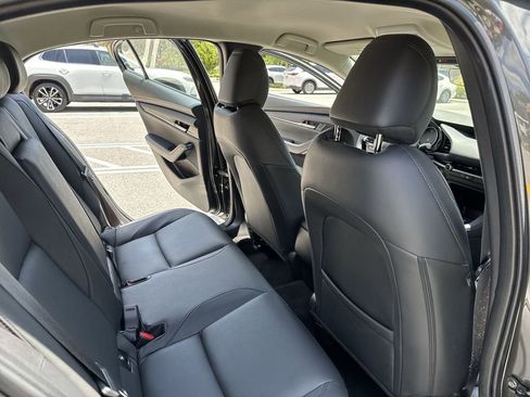 Used 2025 MAZDA MAZDA3 s FWD image 33