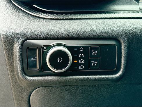 Used 2023 Ford Explorer ST-Line w/ Class IV Trailer Tow Package image 13