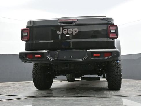 Used 2025 Jeep Gladiator Rubicon w/ Safety Group AWD/4WD image 60