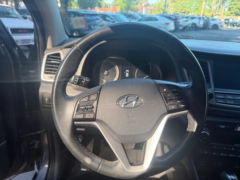 Used 2016 Hyundai Tucson Limited w/ Option Group 03 AWD/4WD image 13