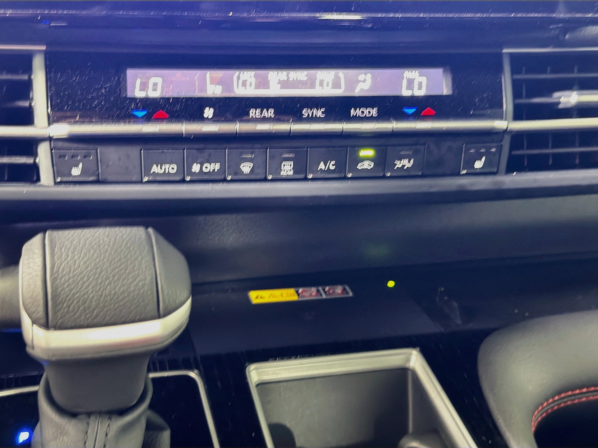 Used 2025 Toyota Sienna XSE FWD image 22