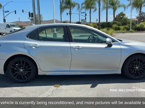Used 2024 Toyota Camry XSE FWD image 4
