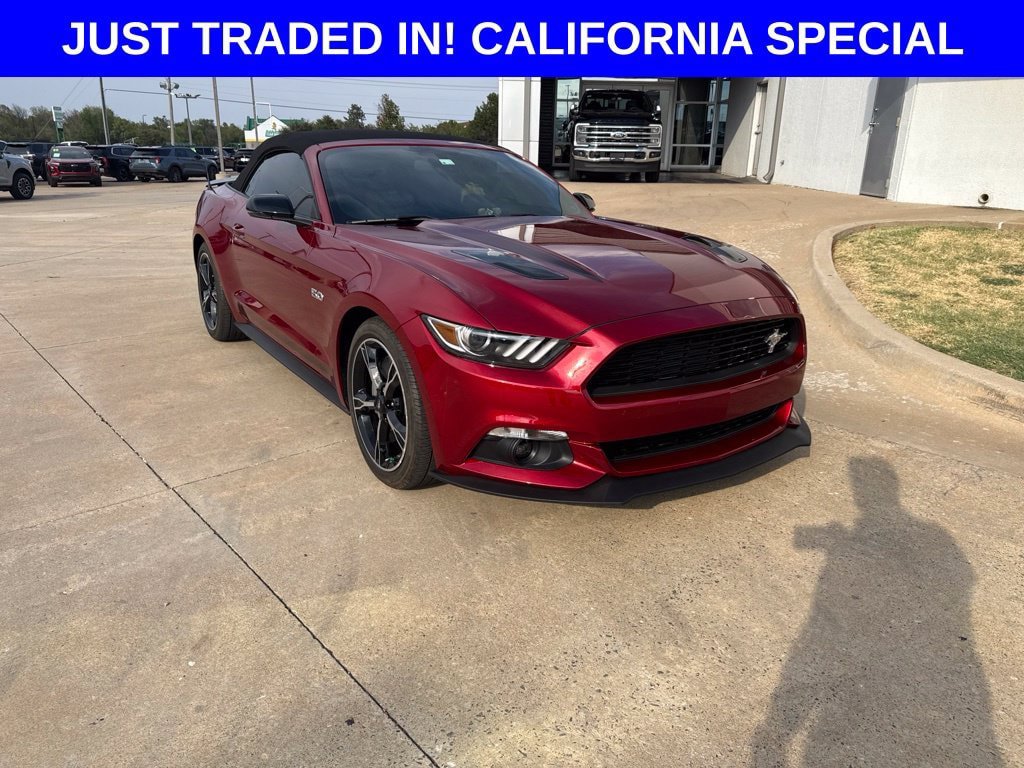 Used 2017 Ford Mustang GT Premium w/ Equipment Group 401A RWD image 1
