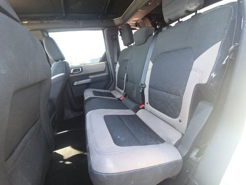 Used 2023 Ford Bronco Wildtrak AWD/4WD image 16